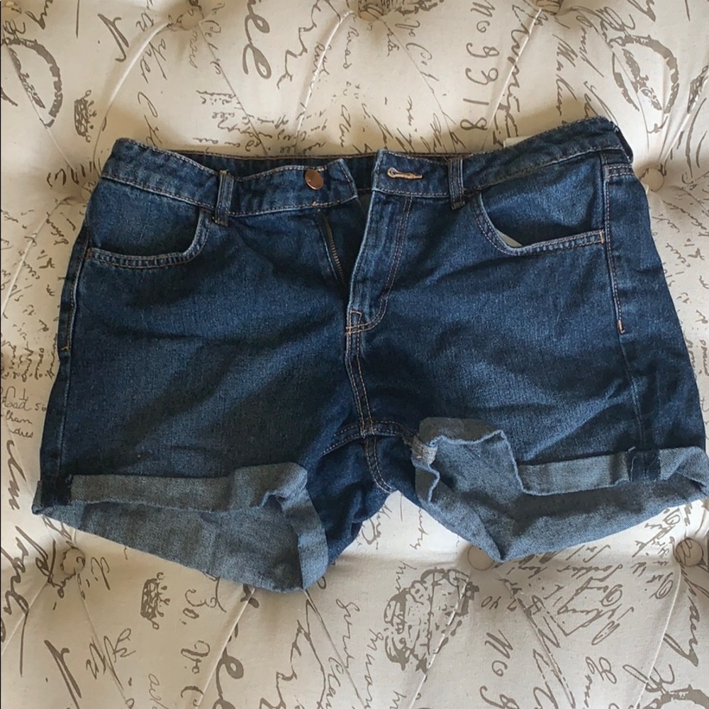 H and M blue denim jean shorts